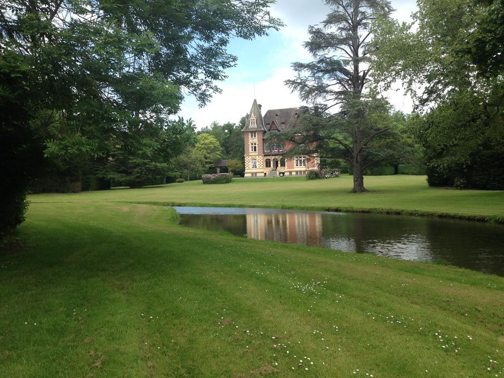 Le Manoir De Benedicte B&B Cahan 외부 사진
