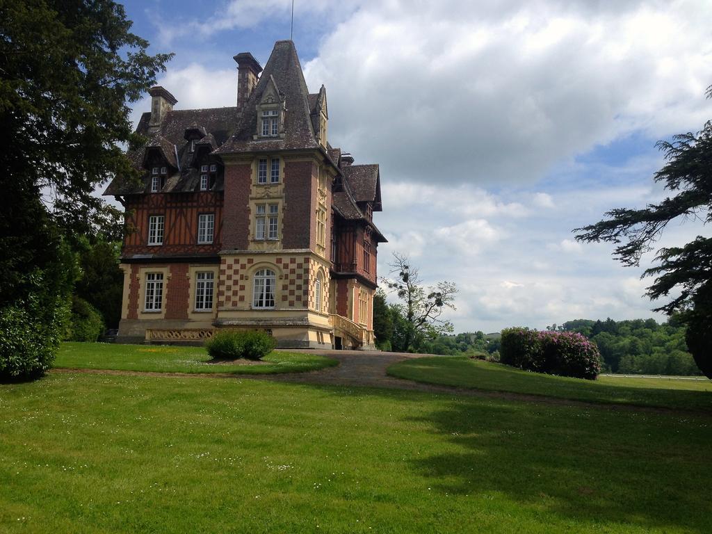 Le Manoir De Benedicte B&B Cahan 외부 사진